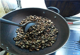 蚕豆粉钓鱼的制作方法与使用技巧