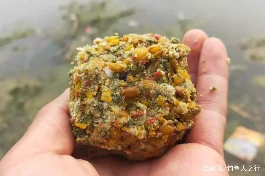 <b>怪不得鳊鱼比鲫鱼好钓，换用这3招，一根竿子都钓不过来</b>