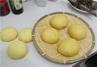 <b>秋季野钓鲤鱼的饵料搭配技巧</b>